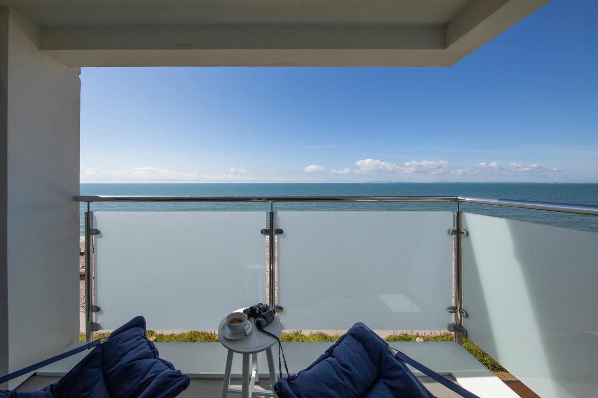 High-End Beachfront Getaway Sea View King Bed إيست ويترينج المظهر الخارجي الصورة