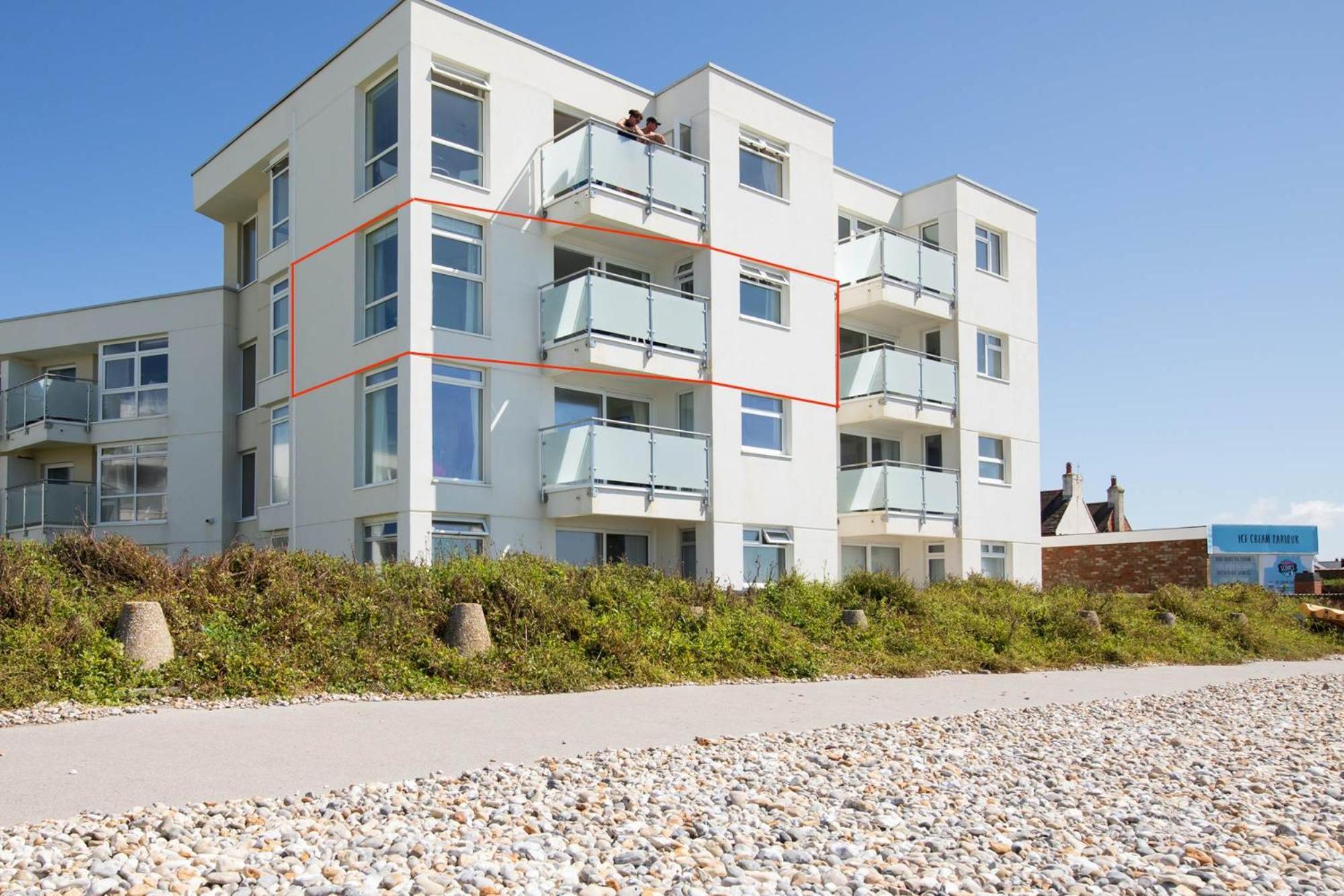 High-End Beachfront Getaway Sea View King Bed إيست ويترينج المظهر الخارجي الصورة
